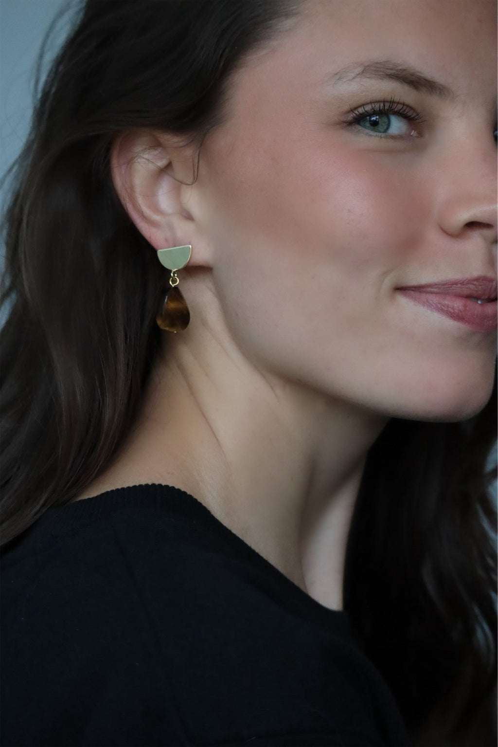 EMMA'S ELEGANT TIGER EARRINGS - GOLD/BROWN