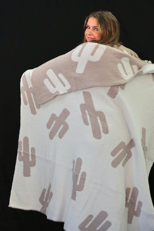 CAIRO'S CACTUS BLANKET - SAND / CREAM