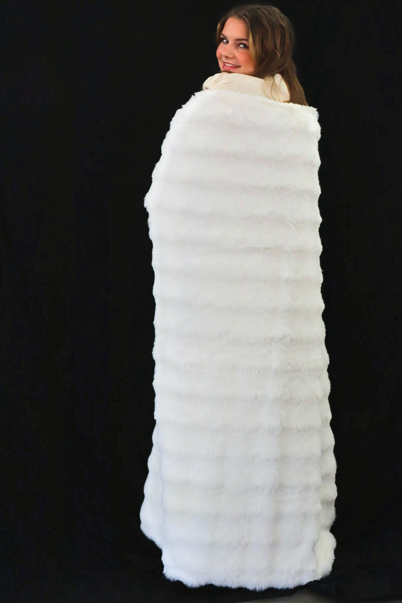 LISA'S LUX FUR BLANKET - WHITE