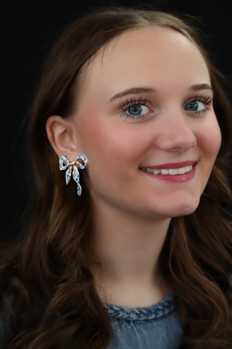 PAISLEY'S B0W EARRINGS - WHITE & BLUE