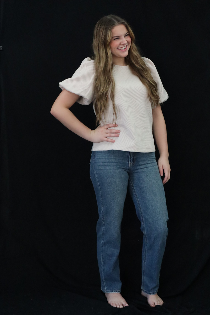 MEGAN'S IT GIRL PUFF TOP - CREAM