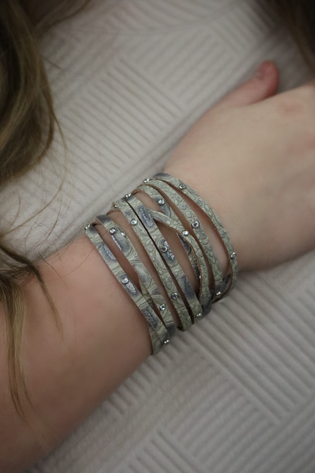 LAURA'S LUX LEATHER BRACELET - MULTI