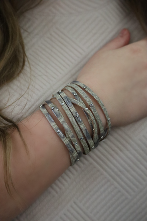 LAURA'S LUX LEATHER BRACELET - MULTI