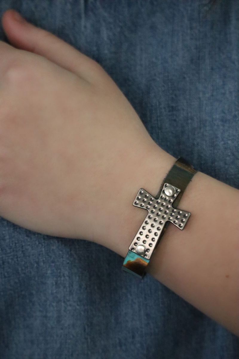 MARY'S LEATHER CROSS BRACELET - MULTI