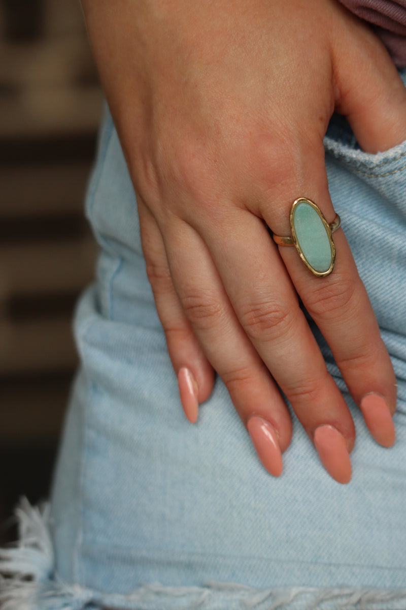 ORA’S OVAL STONE RING - TEAL & GOLD