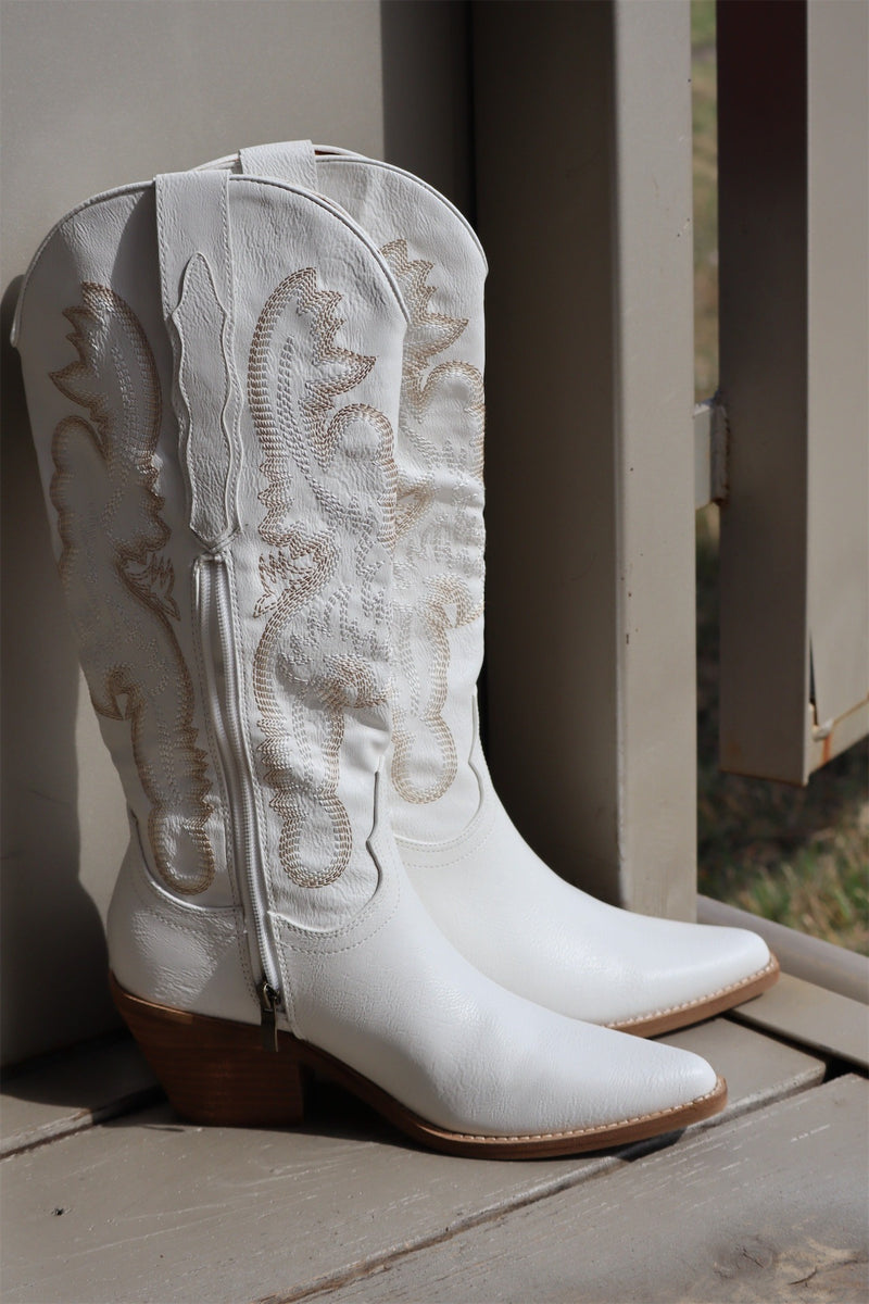 ANSLEY'S AMBITIOUS COWGIRL BOOTS - IVORY