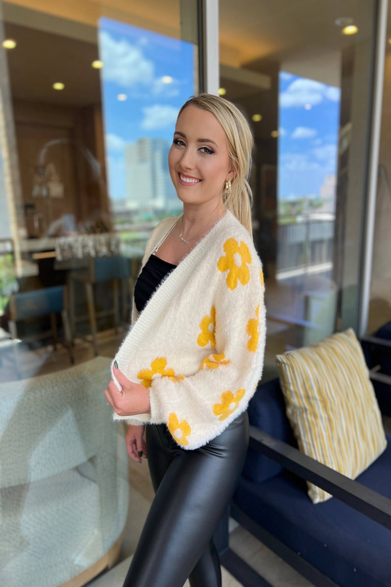 CIERA'S COMFY CROP CARDIGAN - IVORY