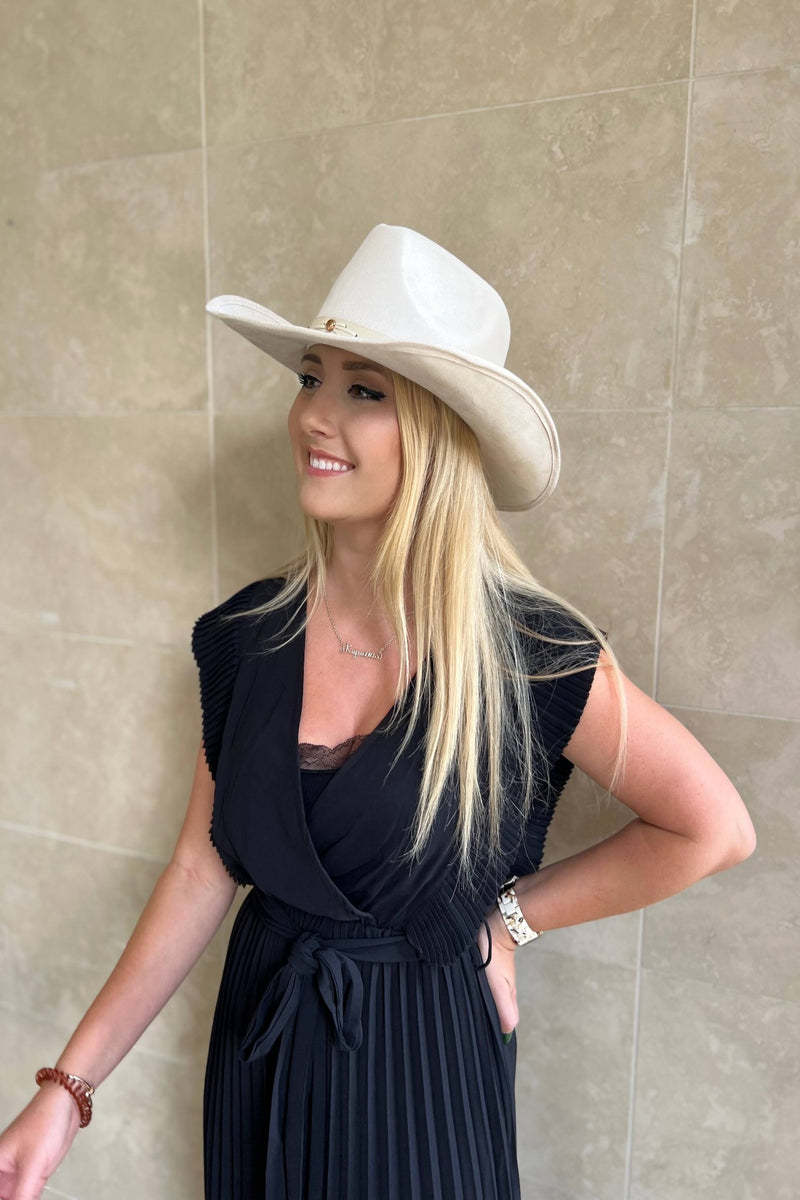 ANSLEY'S AESTHETICAL COWGIRL HAT - IVORY