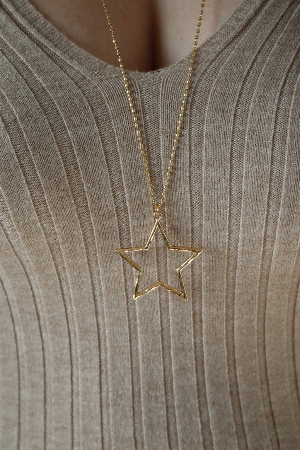 STARLEY’S STAR NECKLACE - GOLD